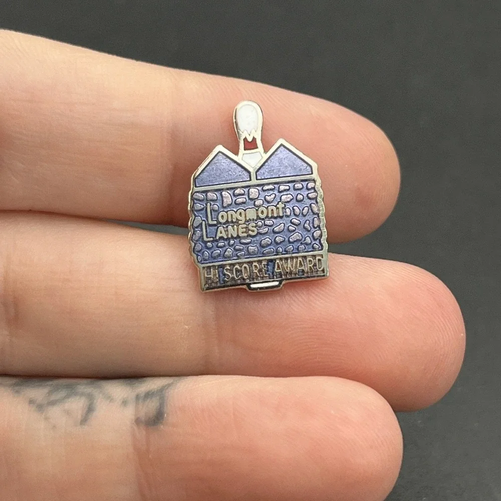 Bowling Longmont Lanes Hi Score‎ Award Lapel Hat Pin